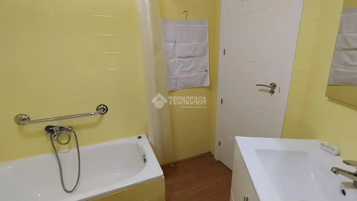 Bathroom of Flat for rent in Talavera de la Reina  with Air Conditioner