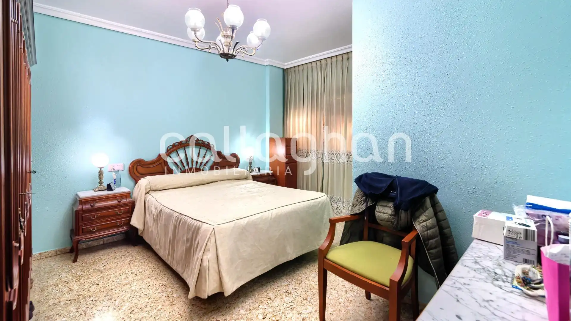 Bedroom of Flat for sale in Silla  with Air Conditioner, Heating and Balcony