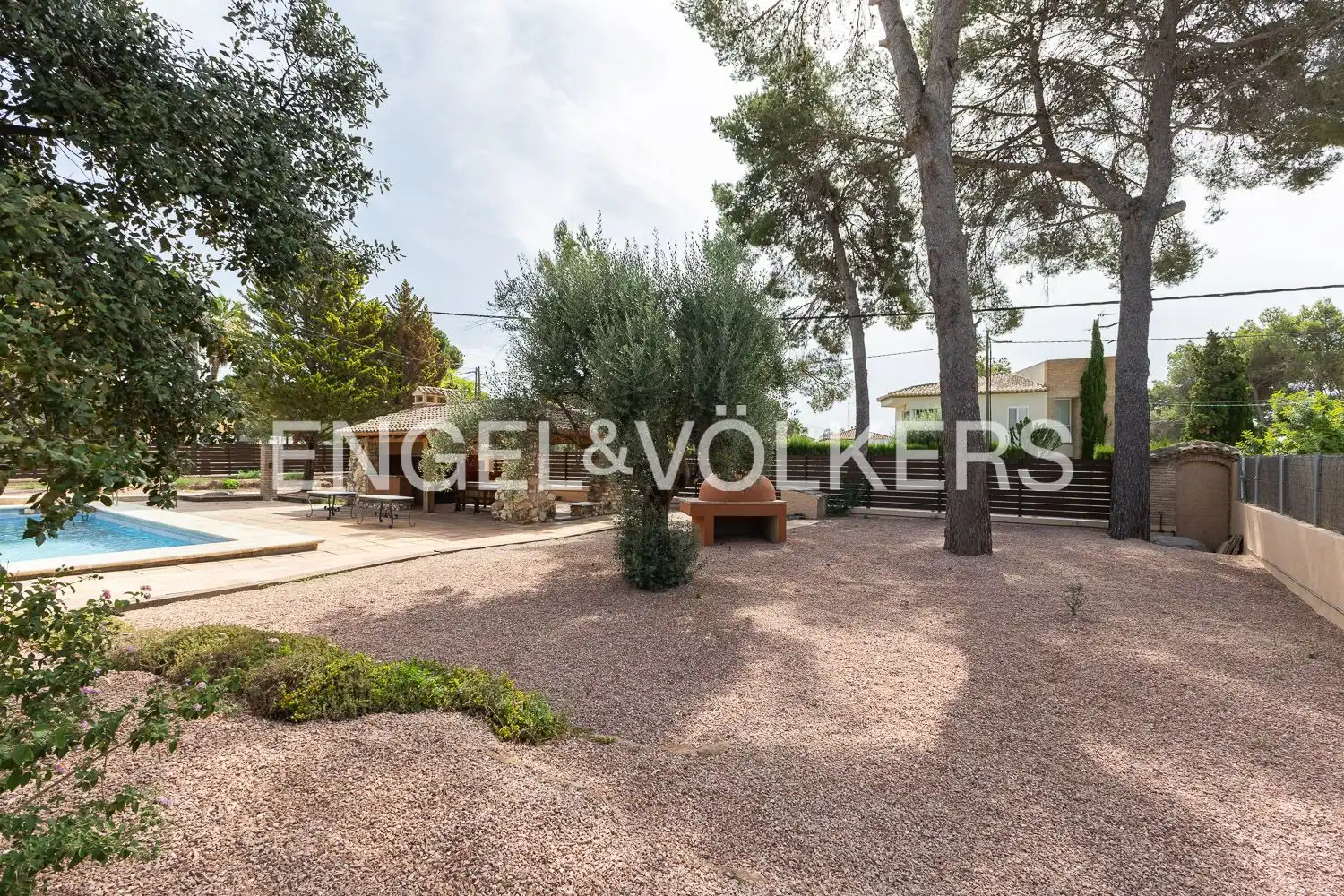 Casa o chalet de alquiler en Paterna con Aire acondicionado, Calefacción y Jardín privado