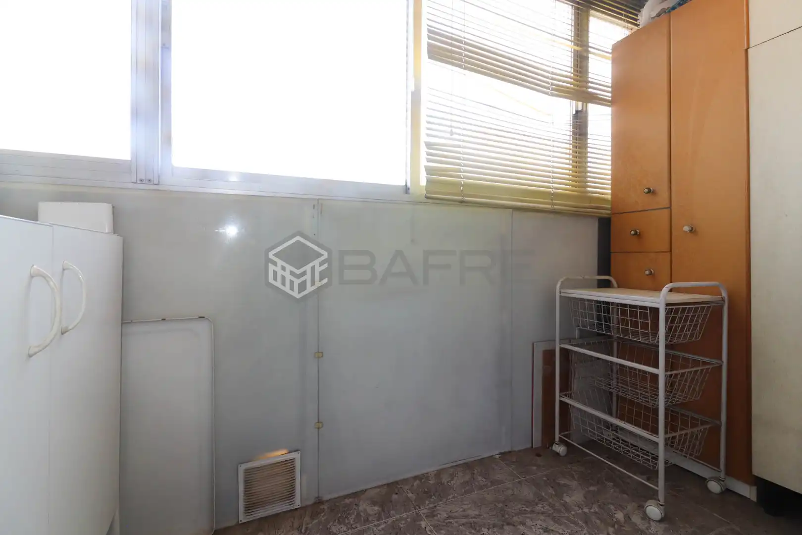 Flat for sale in Madrid  with Air Conditioner, Heating and Private garden