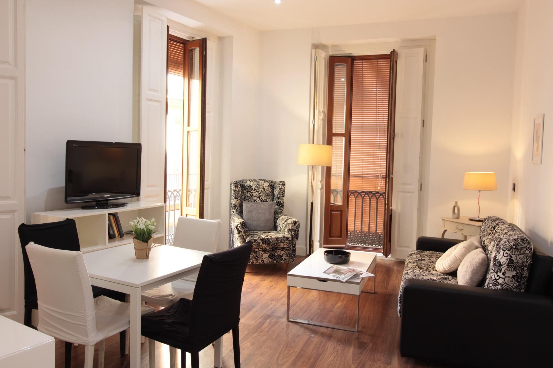 Living room of Flat for sale in  Valencia Capital  with Air Conditioner, Heating and Parquet flooring