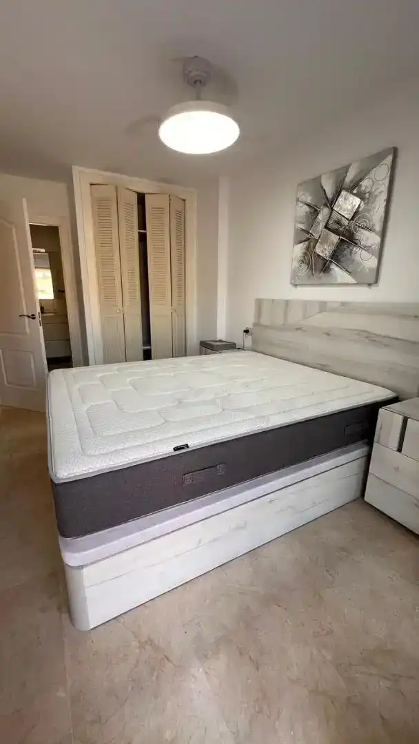 Habitación de Dúplex de alquiler en Calpe / Calp con Aire acondicionado, Jardín privado y Parquet