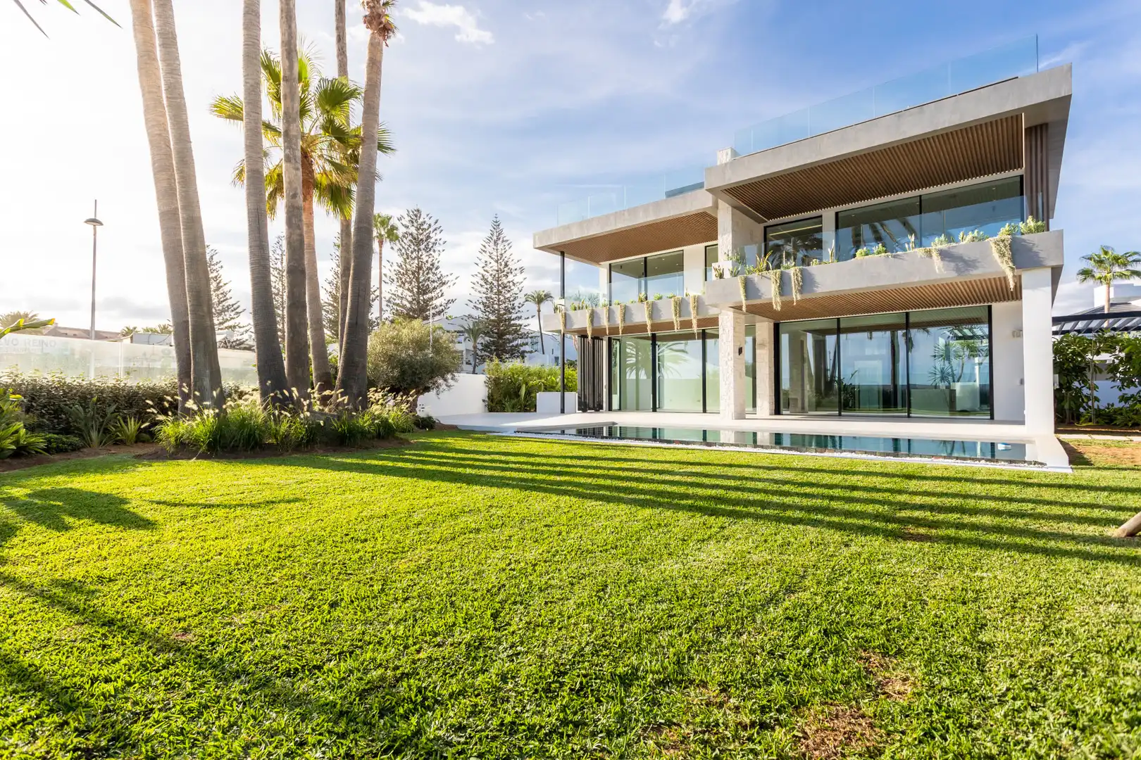 Exterior view of Houses for sale in Marbella  with Air Conditioner, Terrace and Storage room