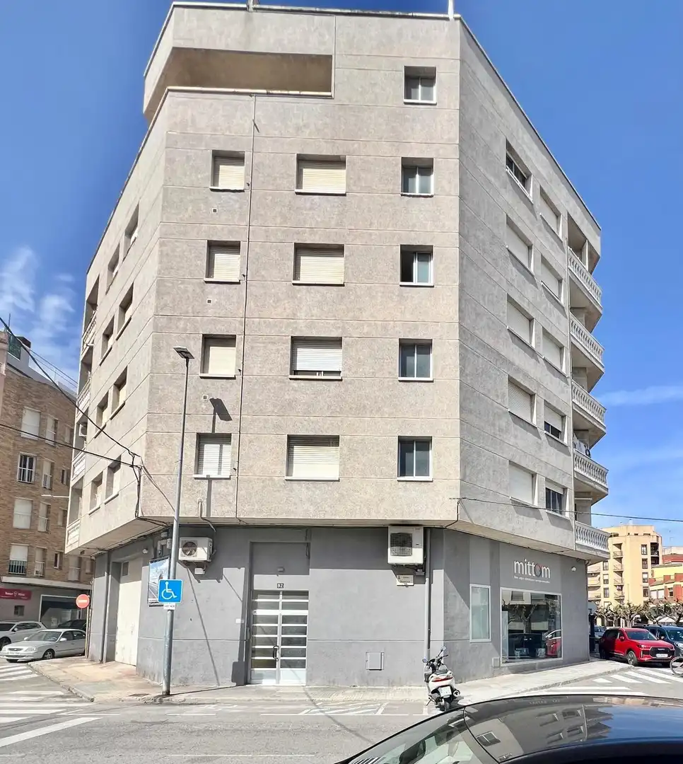 Vista exterior de Piso en venta en Amposta con Aire acondicionado