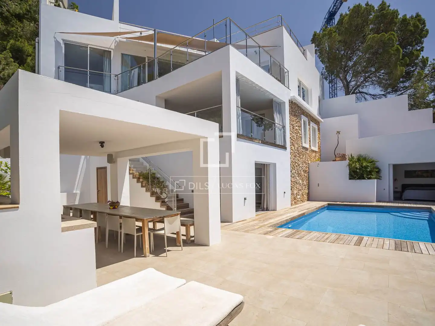 Vista exterior de Casa o xalet en venda en Sant Antoni de Portmany amb Aire condicionat, Terrassa i Traster