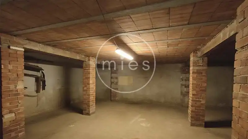 Local en venta en Montserrat