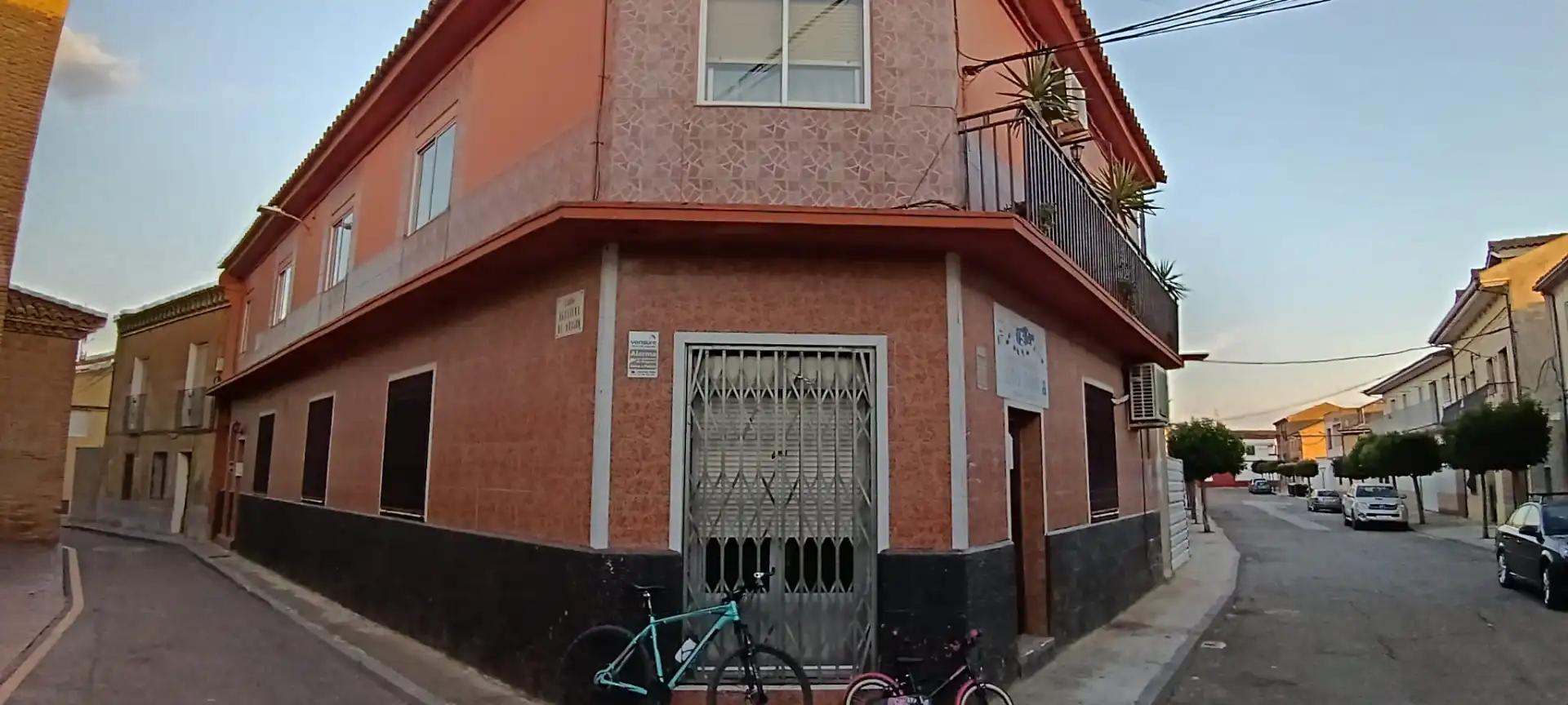 Außenansicht von Wohnung zum Verkauf in Cabañas de Ebro mit Heizung, Abstellraum und Ofen