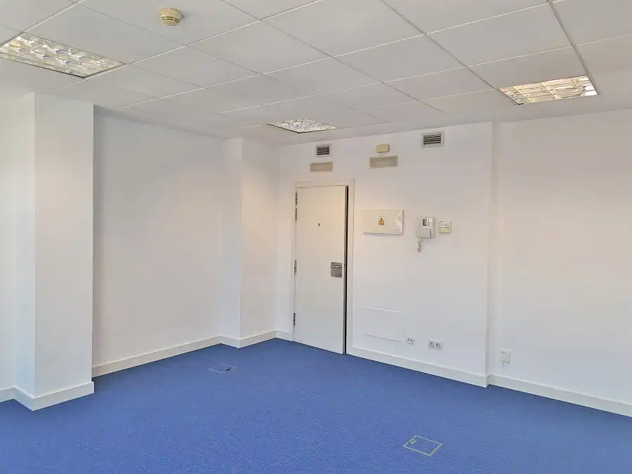 Büro zur Miete in Torrelodones mit Klimaanlage, Heizung und Internet