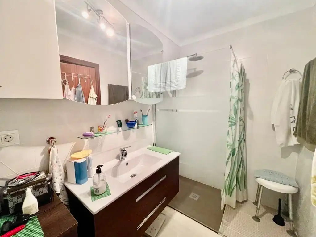 Bathroom of Flat for sale in Vélez-Málaga  with Community pool