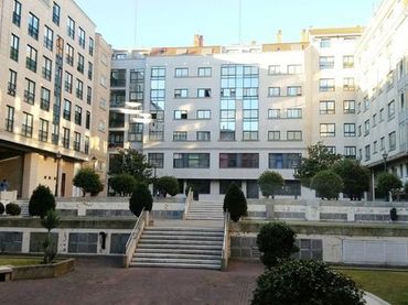 Pis amb ascensor en venda a Avenida da Hispanidade