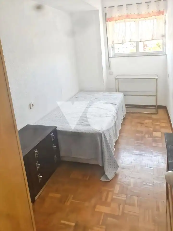 Bedroom of Flat for sale in Madrid  with Air Conditioner, Heating and Furnished
