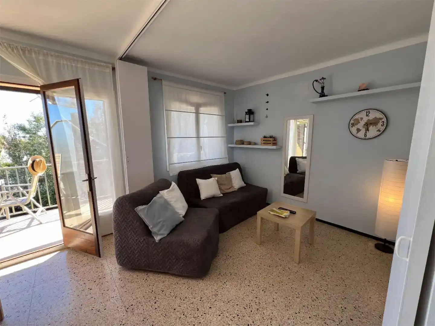 Living room of Flat for sale in L'Estartit  with Air Conditioner, Furnished and Balcony