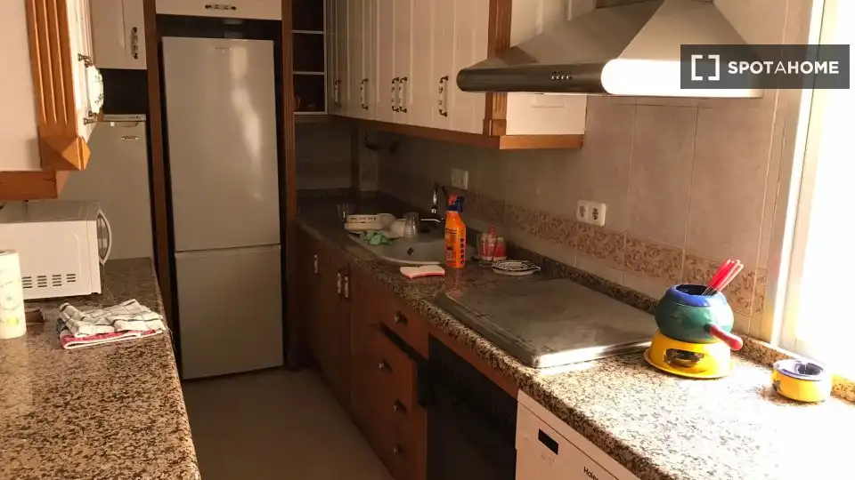 Kitchen of Flat for share in Centro