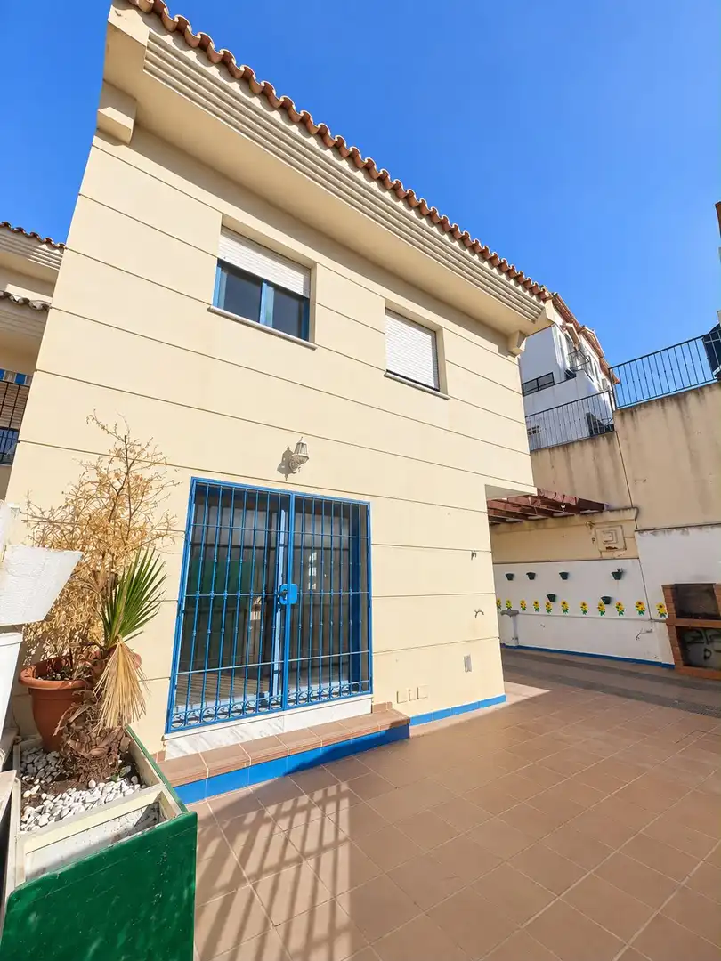 Casa con piscina en venta en Capellanía - Retamar, imagen 2