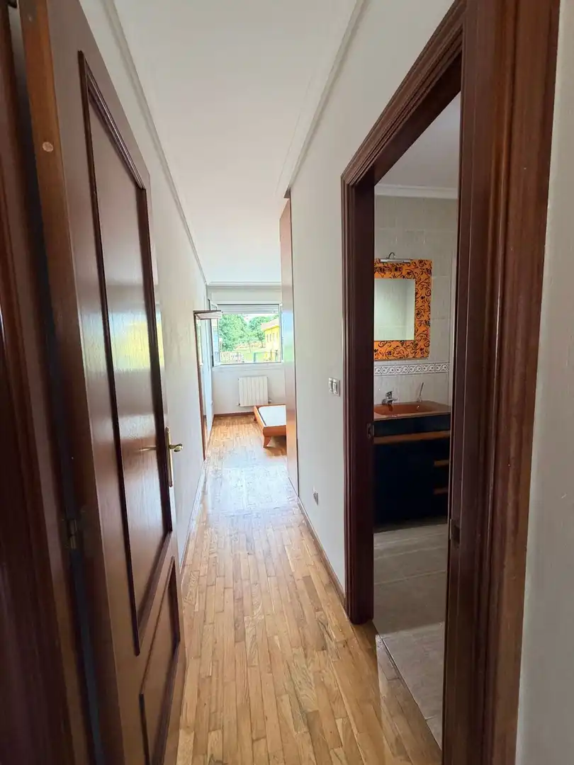 Baño de Piso en venta en Navia con Calefacción y Piscina