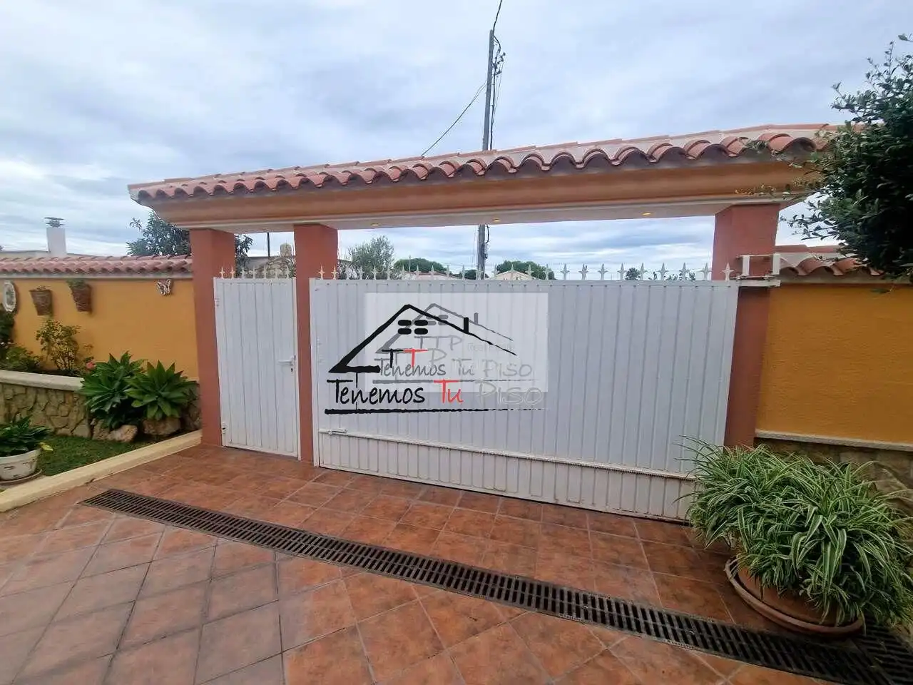 Terrassa de Finca rústica en venda en Benicarló amb Jardí privat, Terrassa i Piscina