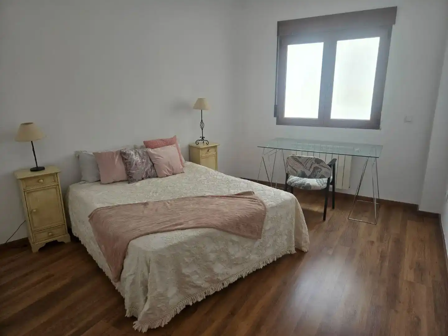 Bedroom of Flat for share in La Roda, Albacete