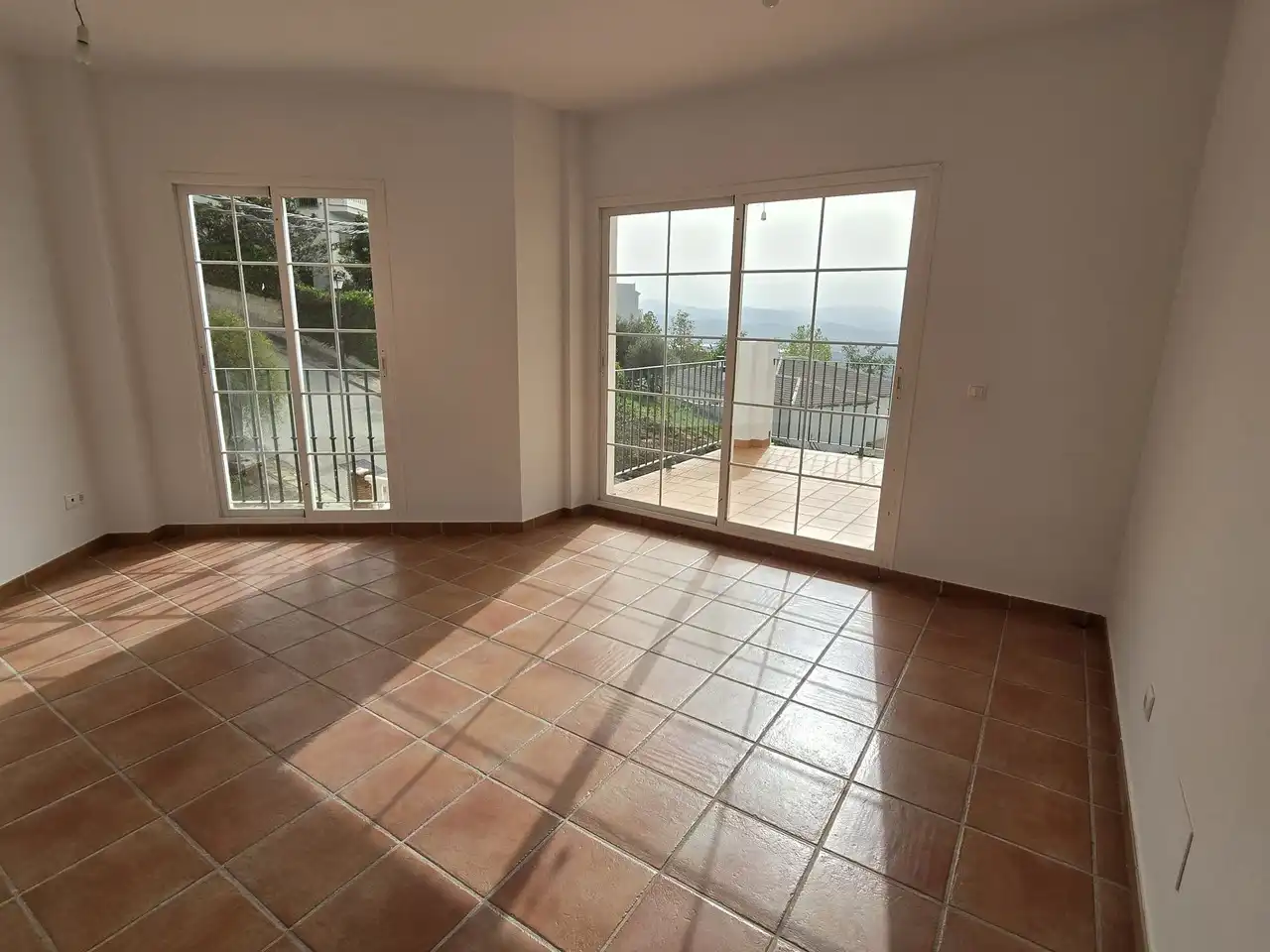 Vista exterior de Finca rústica en venda en Alcaucín amb Terrassa