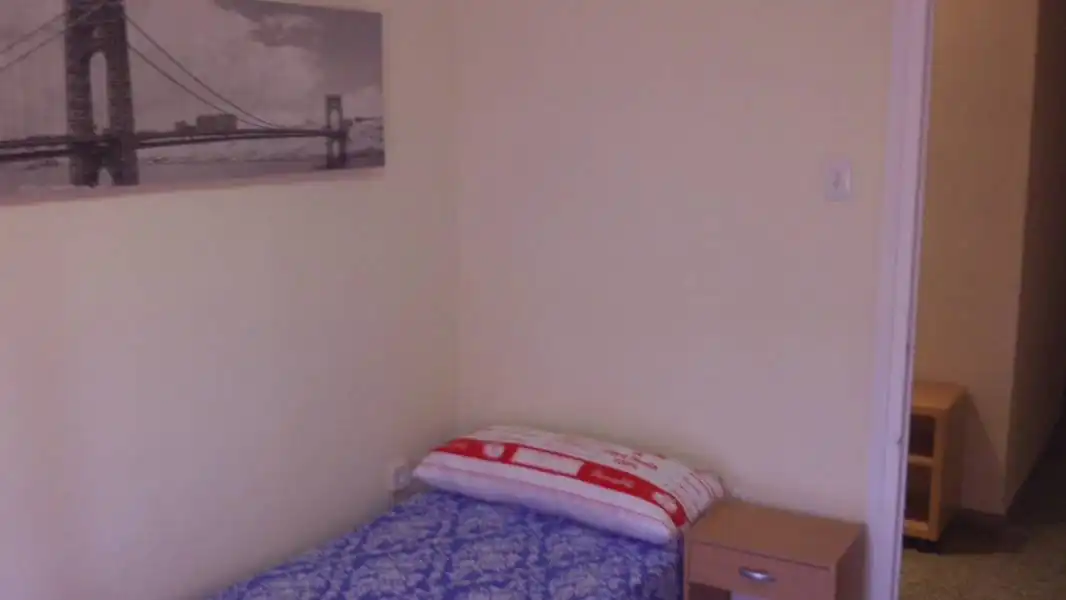 Habitación de Piso de alquiler en Valencia con Amueblado y Balcón