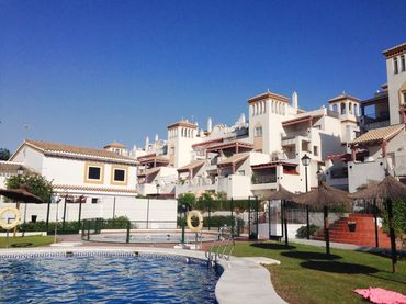 Appartamento con piscina in affitto a Calle 1498 5