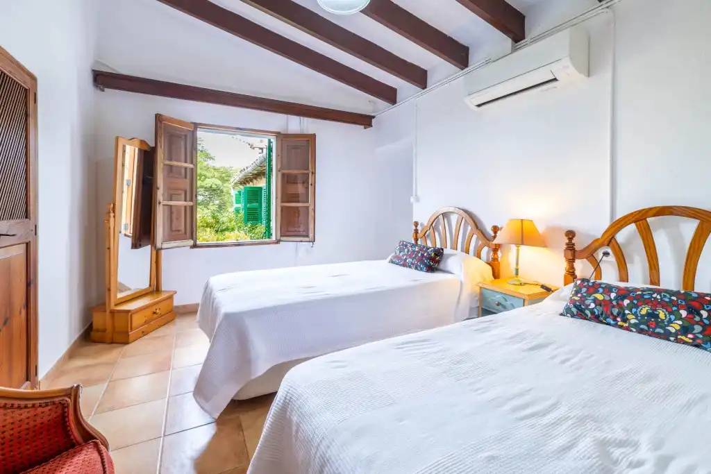 Habitación de Finca rústica en venta en Fornalutx con Jardín privado, Terraza y Trastero