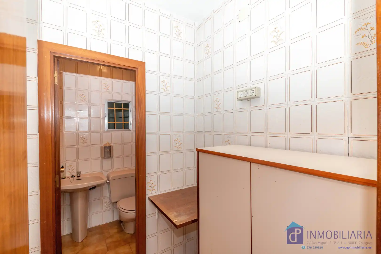 Baño de Nave industrial en venta en Zaragoza