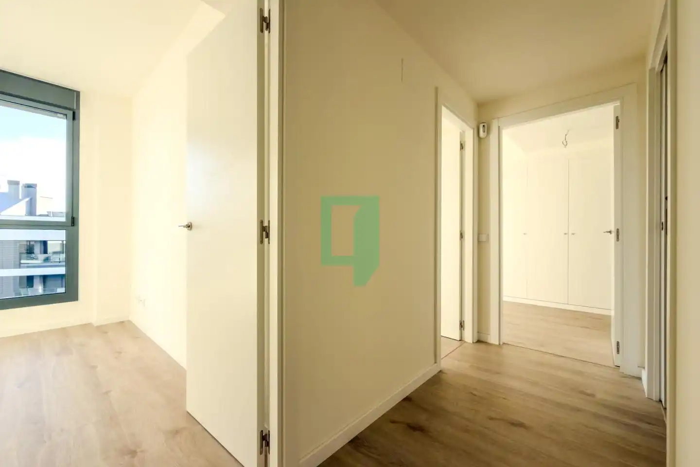 Flat for rent in Badalona  with Air Conditioner and Terrace