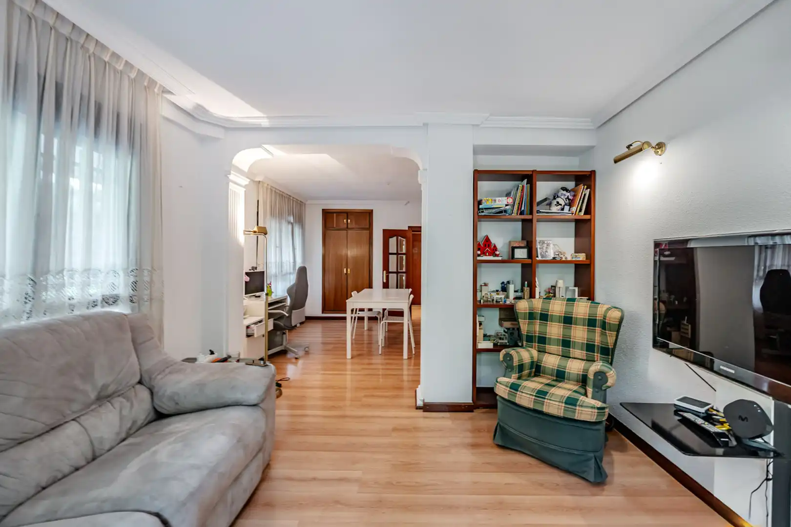 Sala d'estar de Planta baixa de lloguer en Madrid amb Aire condicionat, Calefacció i Terrassa