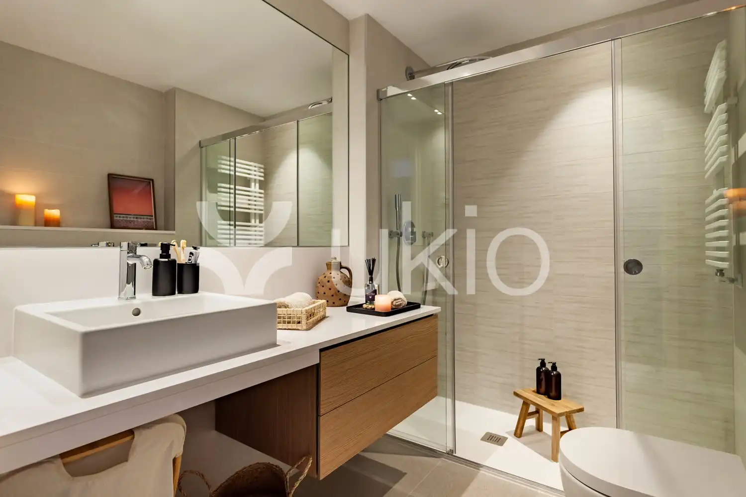 Badezimmer von Wohnungen zur Miete in Barcelona mit Klimaanlage, Terrasse und Möbliert