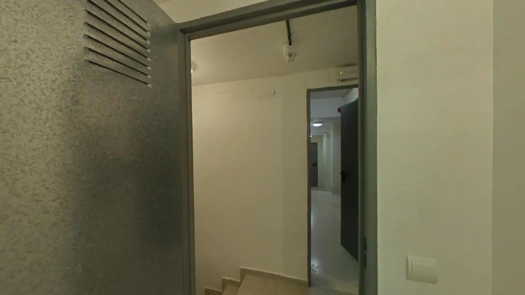 Flat for sale in Madrid  with Air Conditioner, Heating and Storage room