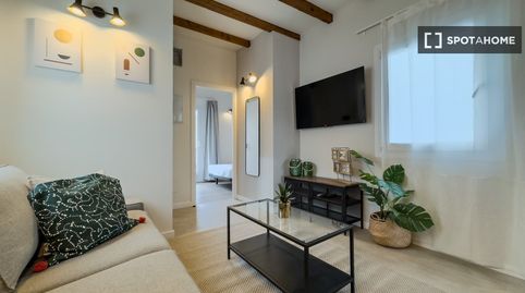 Foto 4 de Piso de alquiler en El Raval, Barcelona Capital