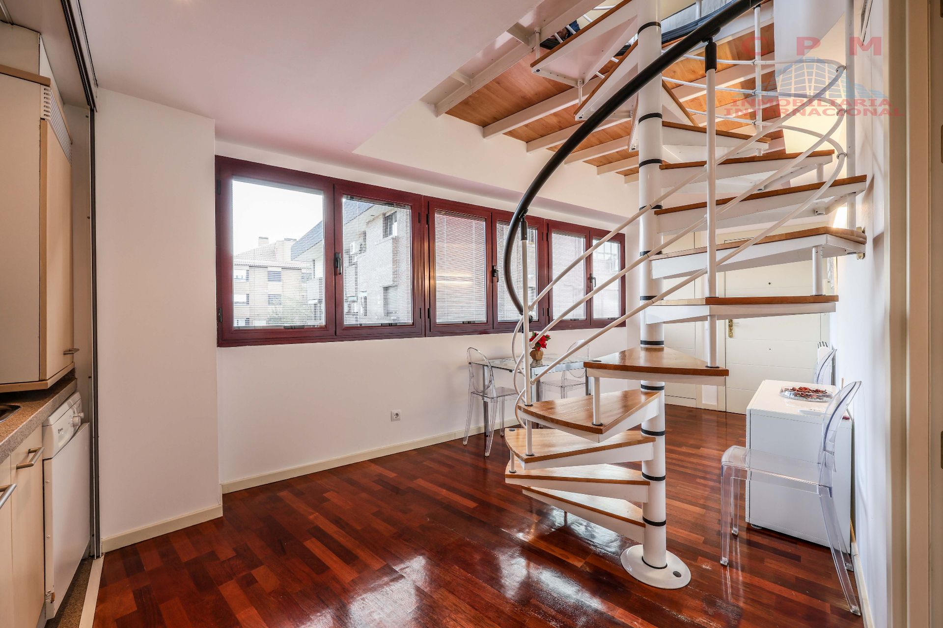 Duplex to rent in  Madrid Capital  with Air Conditioner, Heating and Parquet flooring