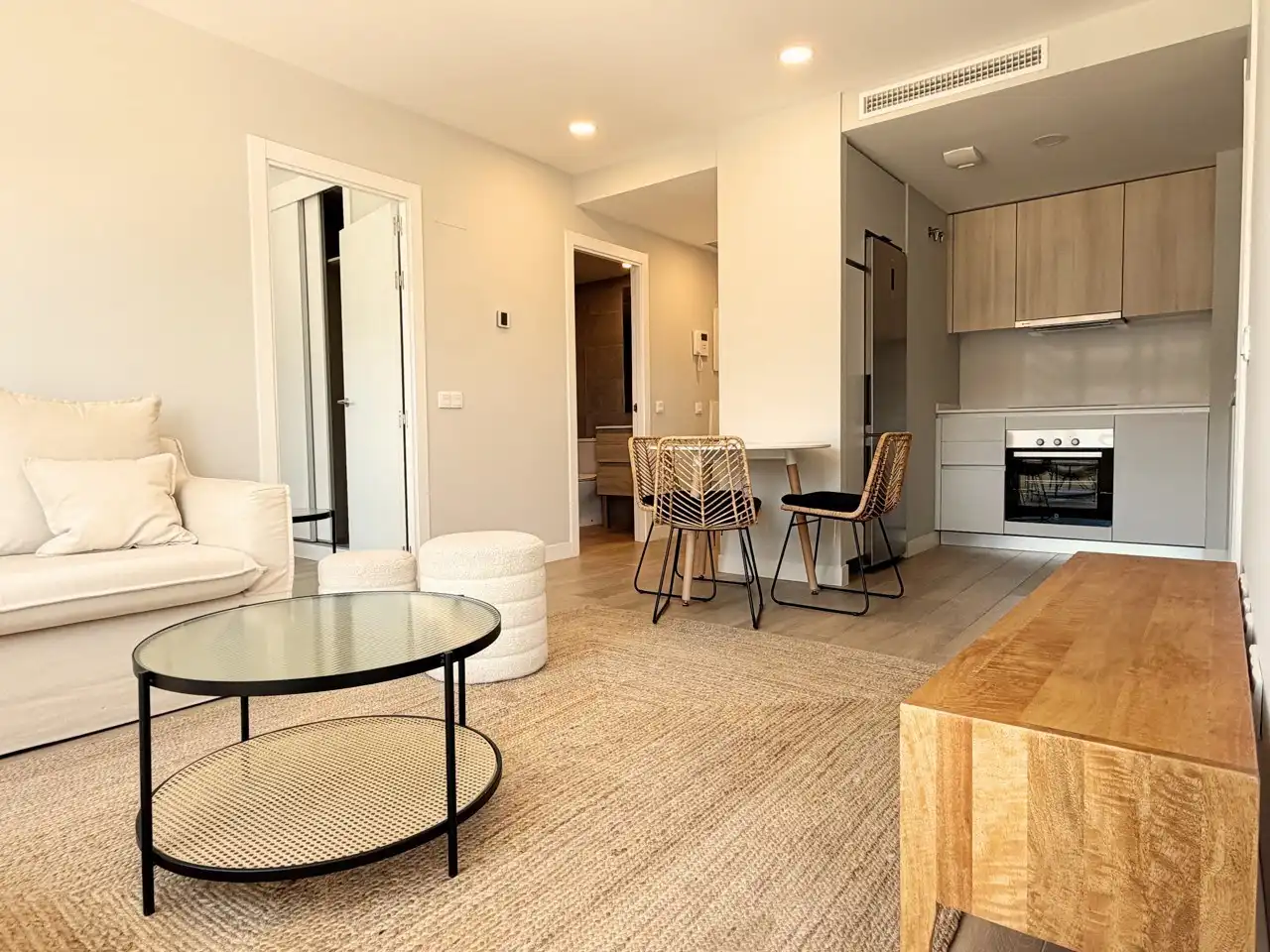Sala de estar de Piso de alquiler en Madrid con Aire acondicionado, Calefacción y Terraza