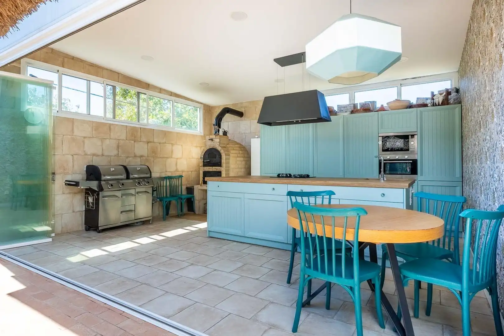 Kitchen of Houses for sale in Jerez de la Frontera  with Air Conditioner, Private garden and Terrace