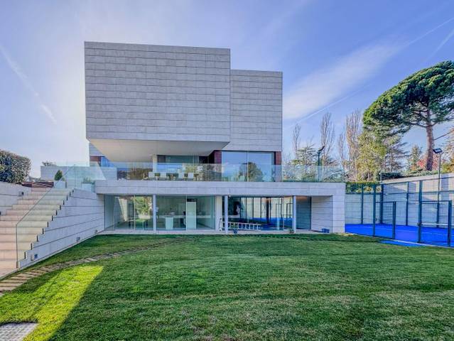 Casa-chalet en Venta en La Florida -  El  Plantío