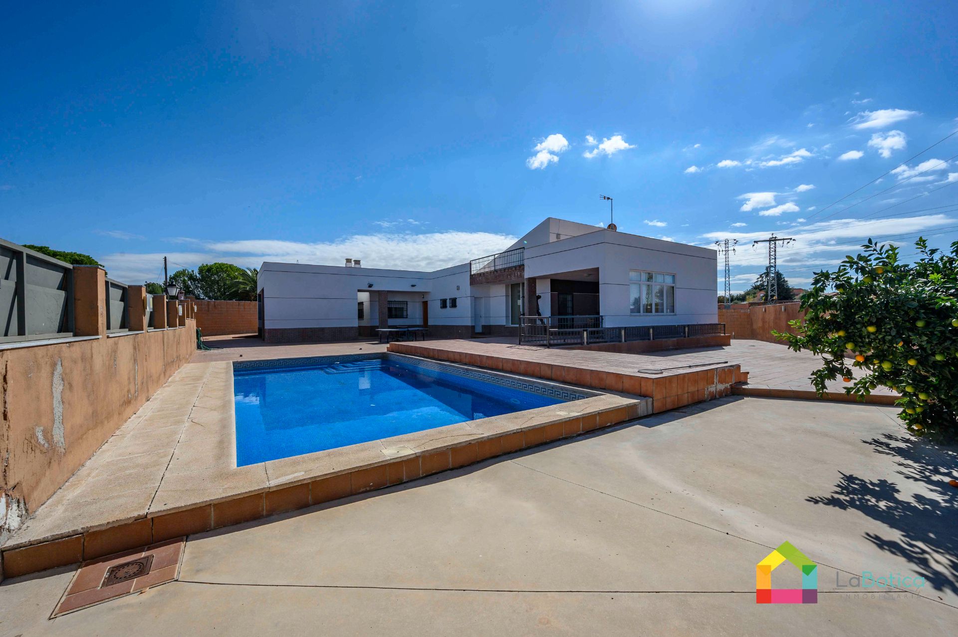 Swimming pool of House or chalet for sale in Carranque  with Swimming Pool