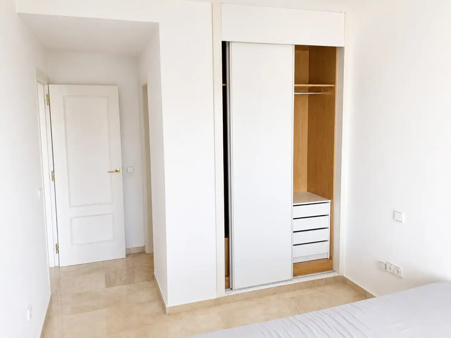 Bedroom of Attic for rent in Las Rozas de Madrid  with Air Conditioner, Heating and Private garden