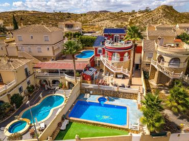 Chalet en venta en Calle Calle Garcilaso de la Vega