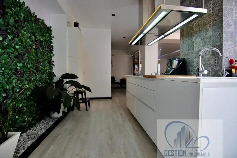 Piso en venta en Santa Cruz de Tenerife con Aire acondicionado, Parquet y Balcón