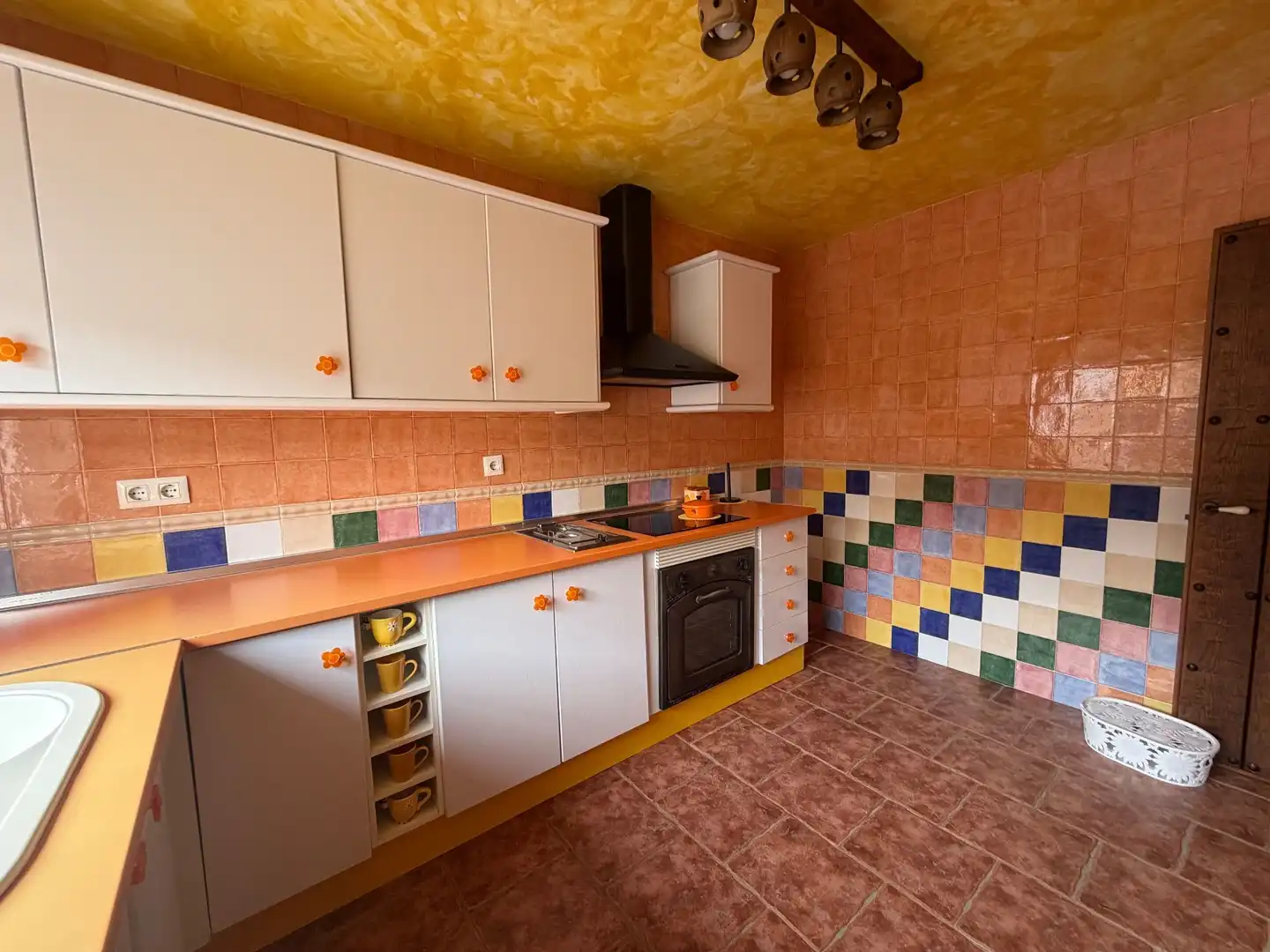 Cuina de Casa adosada en venda en Algeciras amb Aire condicionat i Traster
