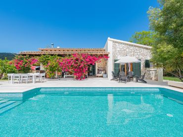 Villa mit Pool zum Verkauf in Pollença Poble