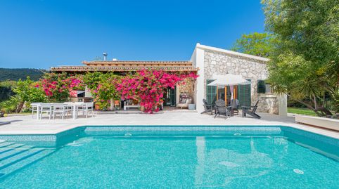 Villa totalmente reformada y energéticamente eficiente con piscina salada climatizada en Crestatx