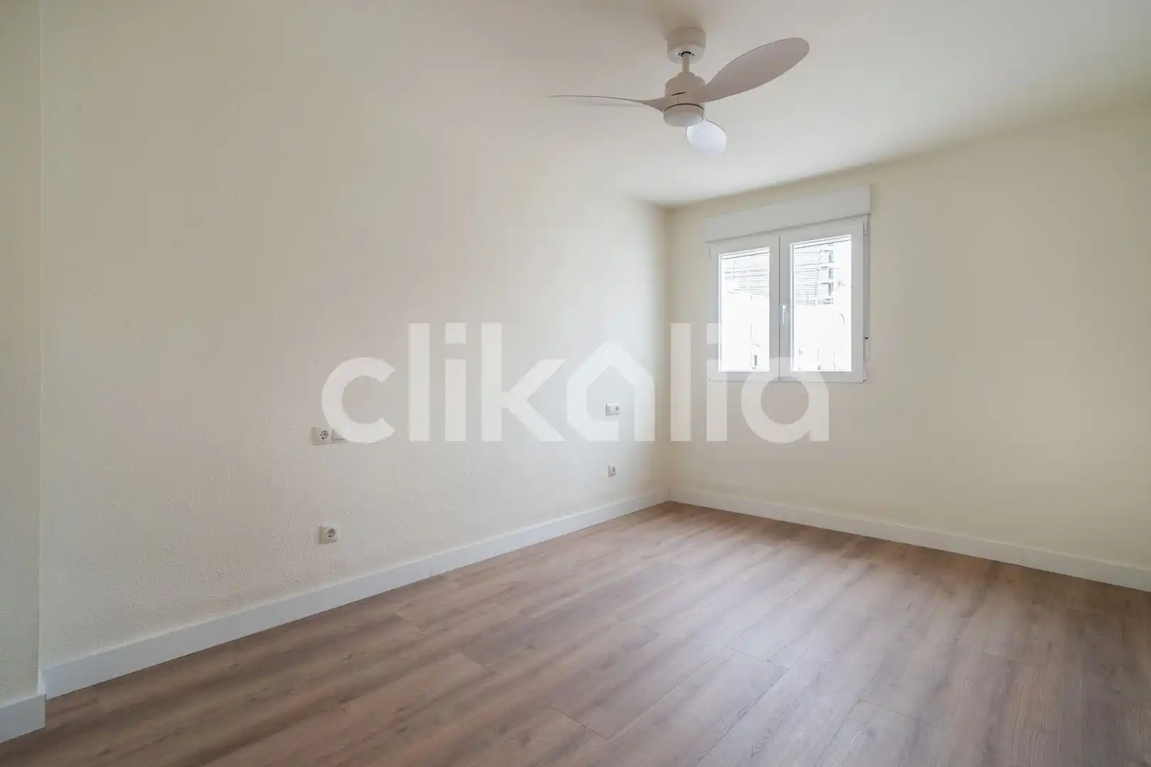 Schlafzimmer von Wohnung zur Miete in Valencia