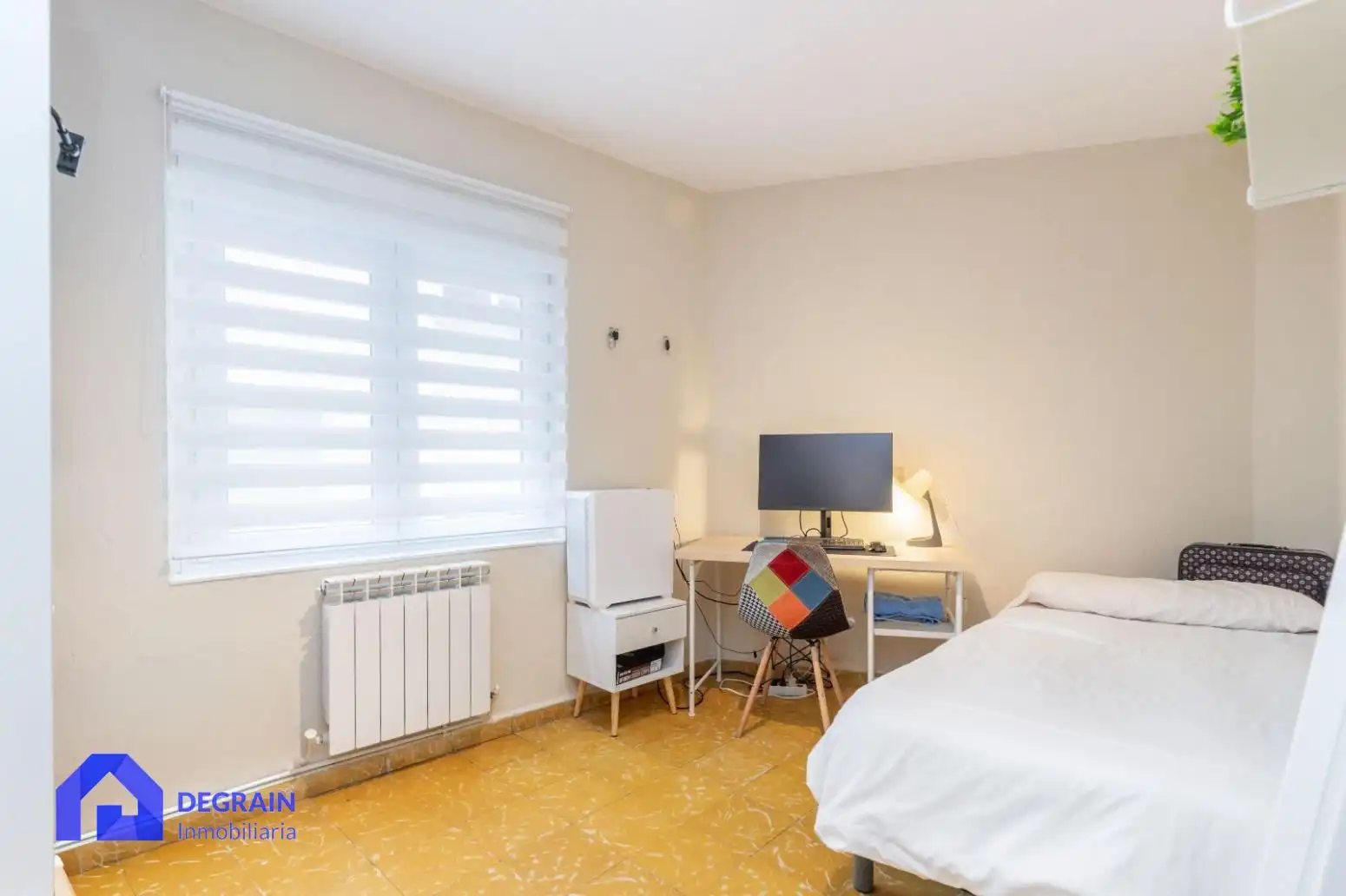 Bedroom of Flat for rent in Oviedo   with Furnished
