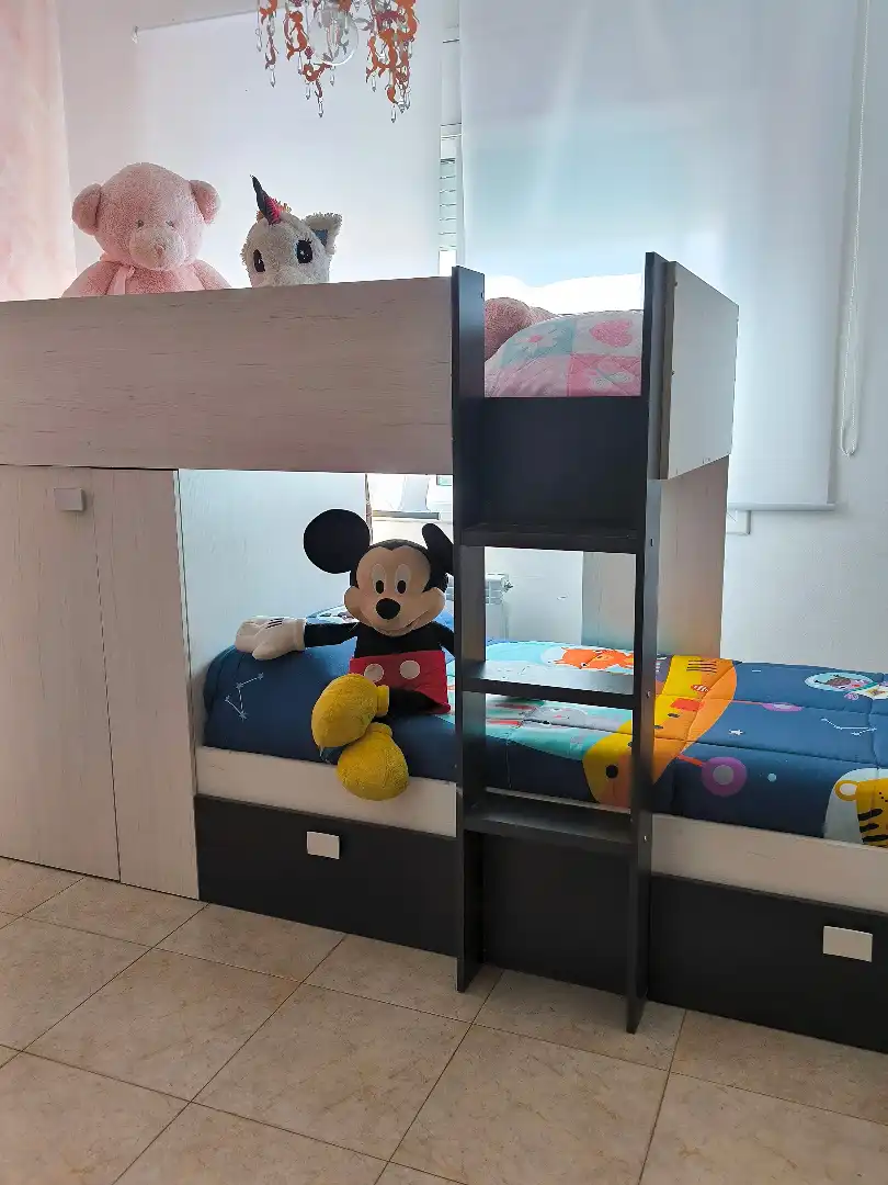 Habitación de Casa adosada en venta en Lliçà d'Amunt con Aire acondicionado, Calefacción y Jardín privado