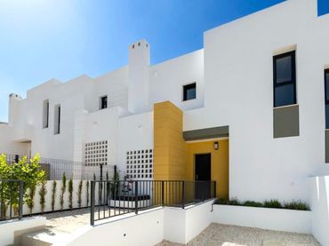 Chalet con piscina en venta en Busot