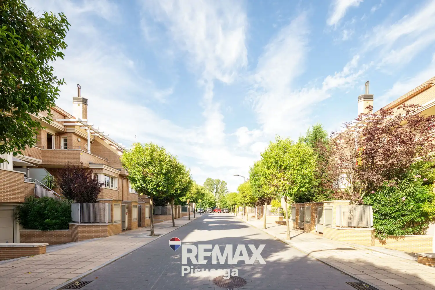 Vista exterior de Casa o xalet en venda en Valladolid amb Aire condicionat, Calefacció i Jardí privat