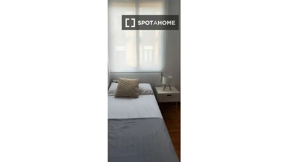 Room in Centro - Ayuntamiento