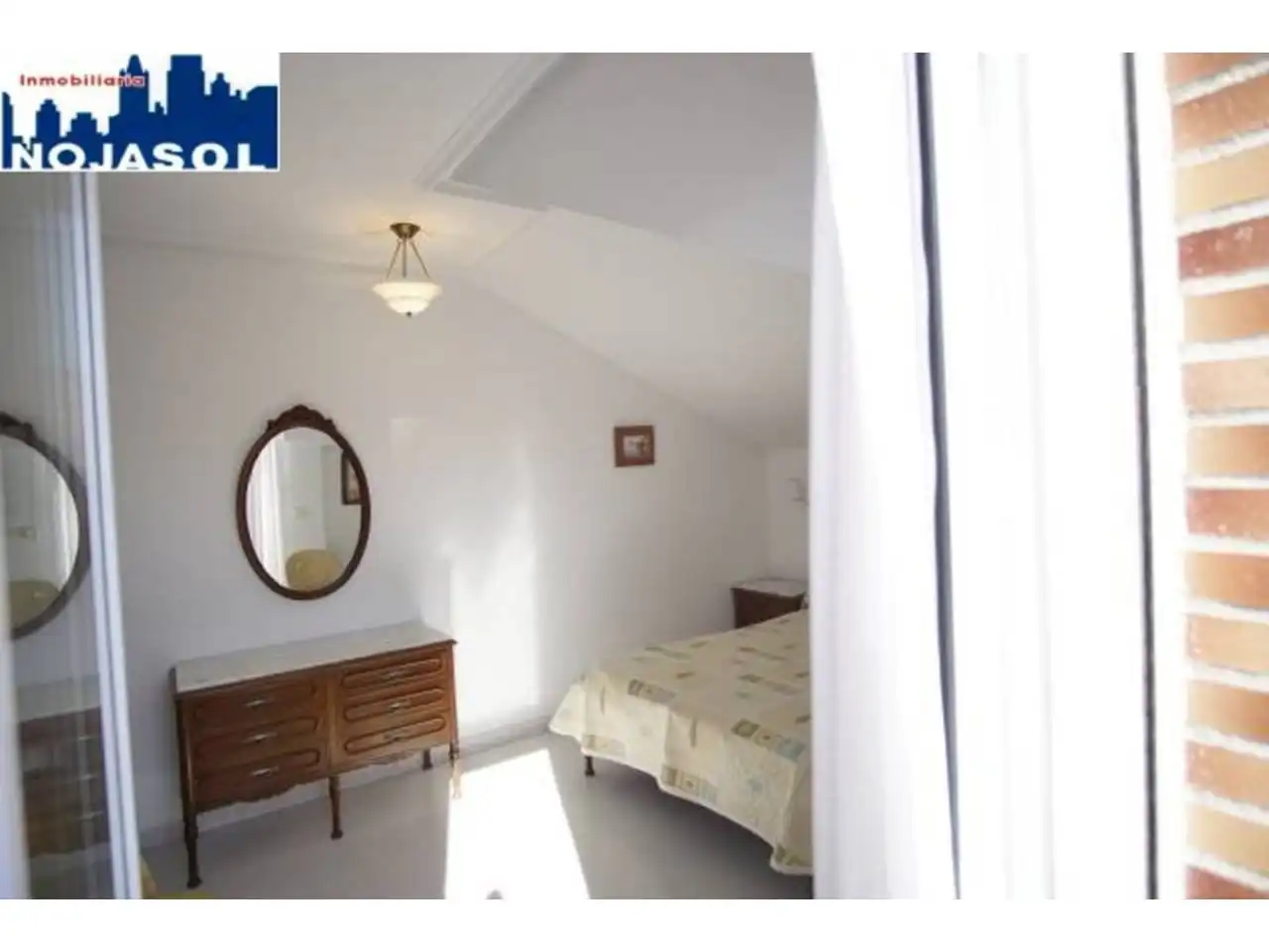 Schlafzimmer von Dachboden zur Miete in Noja mit Heizung, Terrasse und Möbliert