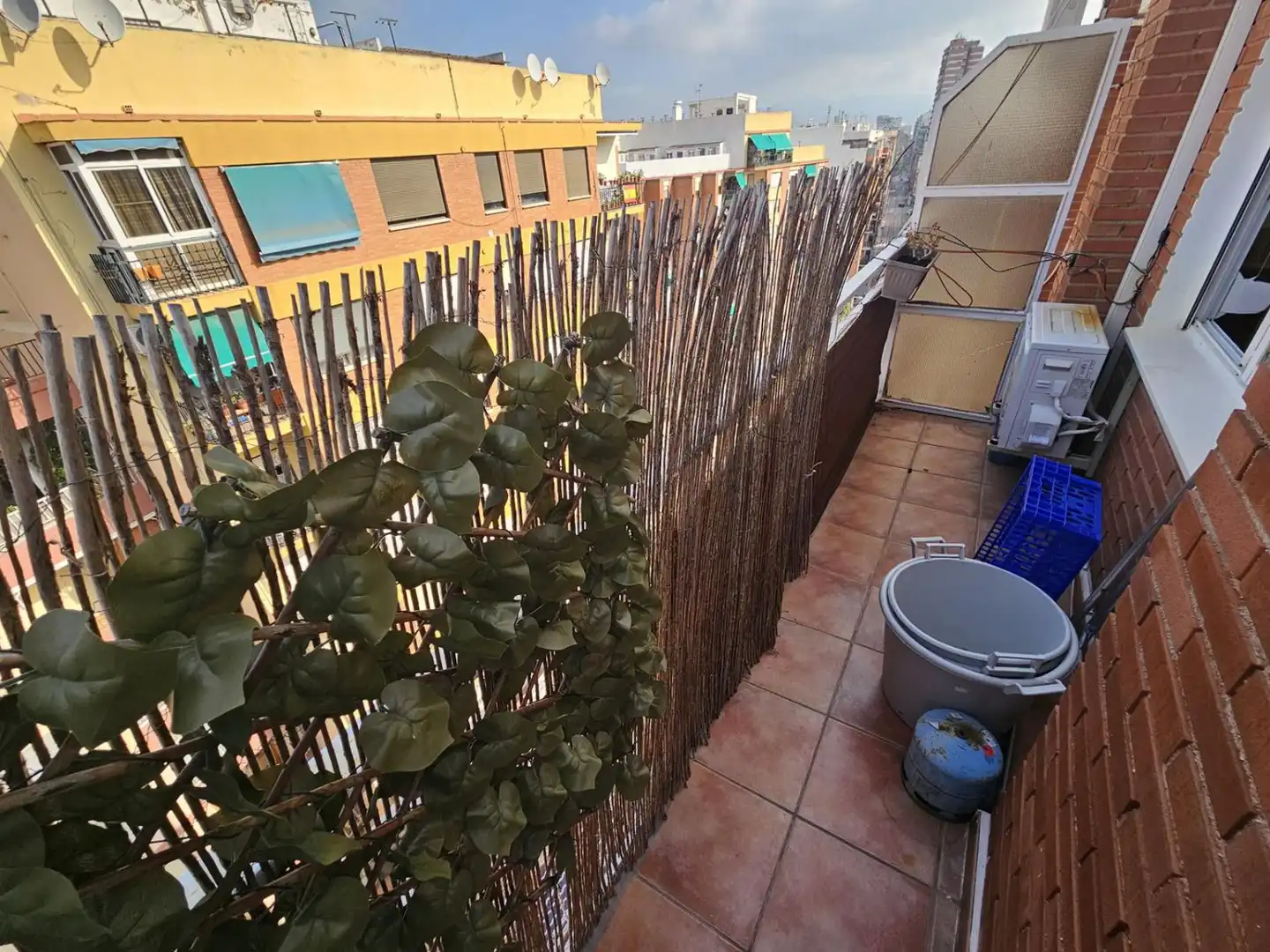 Attic for rent in Avenida de Valencia - Avenida de Casalduch
